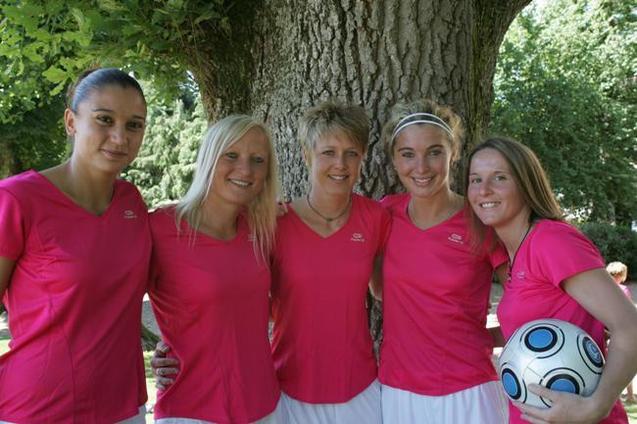 Nadia Benmokhtar, Nelly Guilbert, Anne-Laure Casseleux, Laëtitia Tonazzi, Amélie Coquet