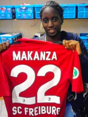 Marina Makanza s'engage avec le club allemand de Fribourg Marina Makanza s'engage avec le club allemand de Fribourg