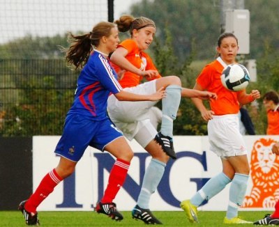 Les Françaises lors d'un match de préparation face aux Pays-Bas (photo : Leo Soeters)