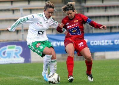 Calvié prend le dessus sur Hamraoui (photo : DDM) Calvié prend le dessus sur Hamraoui (photo : DDM)