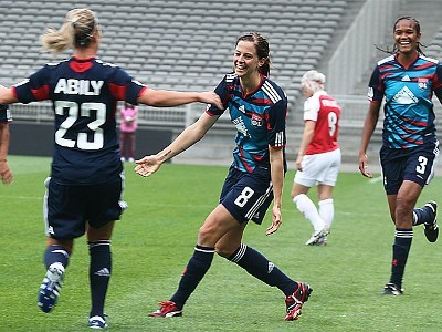 Un quadruplé pour Schelin, un but pour Abily ! (photo archive Van Gol)