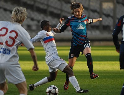 Sonia Bompastor y est allée de son but Sonia Bompastor y est allée de son but