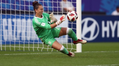 Catalina Coll stoppe le penalty (photo FIFA.com)