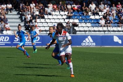 Mbock a inscrit le quatrième but (photo footofeminin) Mbock a inscrit le quatrième but (photo footofeminin)