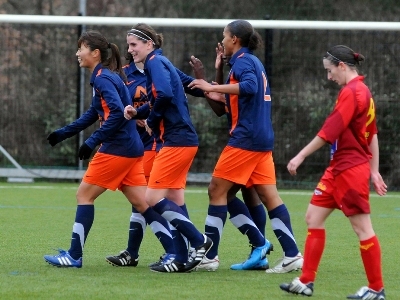 Utsugi félicitée par ses partenaires (photo : MHSC)