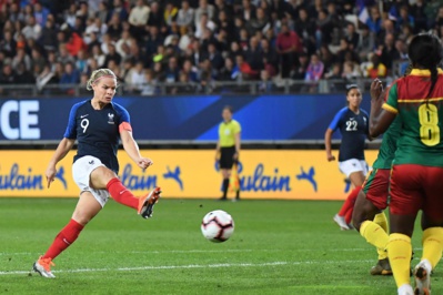 Le Sommer se rapproche du record de Pichon (81 buts) Le Sommer se rapproche du record de Pichon (81 buts)