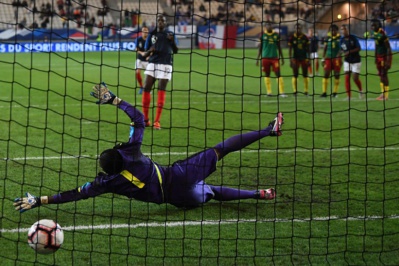 Mbock finit le travail et signe aussi un doublé Mbock finit le travail et signe aussi un doublé