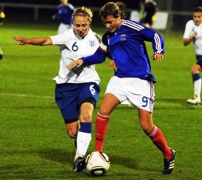 La capitaine Lavogez et les mini-Bleues préparent le 2e tour de l'Euro