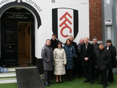 Le stade de Craven Cottage, antre du club anglais du Fulham FC (source : uefa.com) Le stade de Craven Cottage, antre du club anglais du Fulham FC (source : uefa.com)