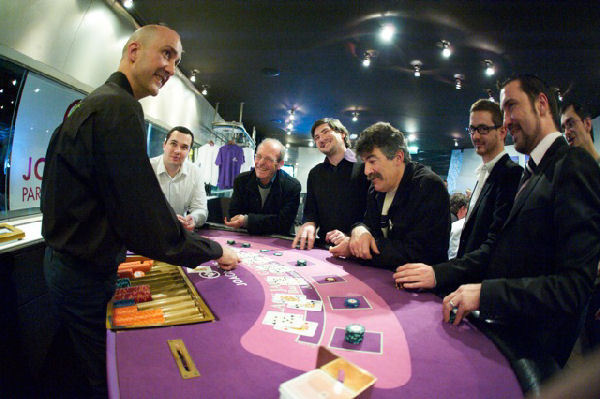 Jeux en Ligne : JOA, inaugure sa plate-forme de jeux en ligne JOAONLINE qui propose le poker, les paris et les jeux d’adresses …