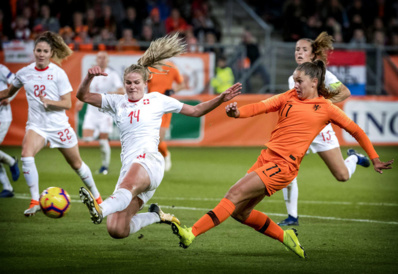 #FIFAWWC - Barrage : Les PAYS-BAS prennent un net avantage face à la Suisse