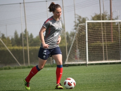 Gaetane Thiney : "J'essaie d'être la plus décisive possible" Gaetane Thiney : "J'essaie d'être la plus décisive possible"