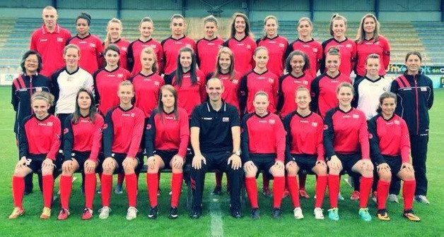 Océane avec l'équipe U19 de l'EA Guingamp Océane avec l'équipe U19 de l'EA Guingamp