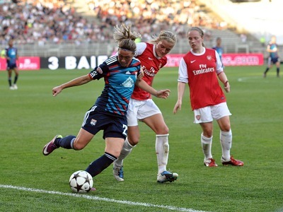 Camille Abily et les Lyonnaises peuvent se qualifier pour leur deuxième finale de Ligue des champions d'affilée (Photos : Alexandre Ortega)