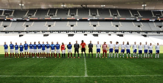 Les sélections militaire et de la Police se neutralisent sur la pelouse du Stade de France !