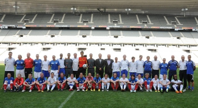 Les sélections militaire et de la Police se neutralisent sur la pelouse du Stade de France ! Les sélections militaire et de la Police se neutralisent sur la pelouse du Stade de France !