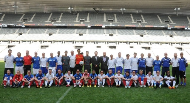 Les sélections militaire et de la Police se neutralisent sur la pelouse du Stade de France !