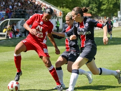 Delie à la lutte avec Boulleau et Delannoy (photos : William Morice/Le Moustic Production)