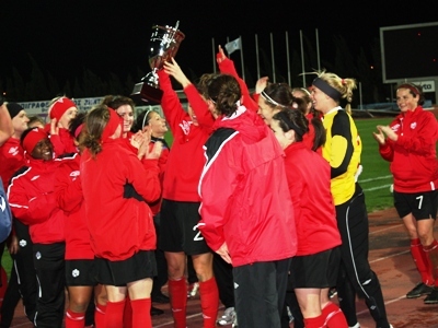 Les Canadiennes lors de leur victoire à Chypre (photo : Sébastien Duret)