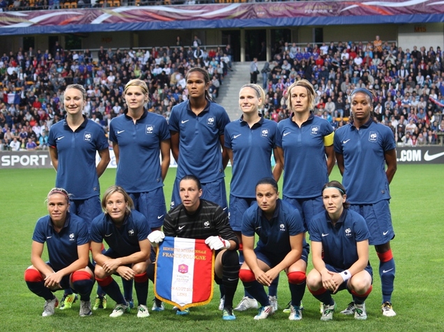 Les Bleues reçues avec honneur à Bollaert Les Bleues reçues avec honneur à Bollaert