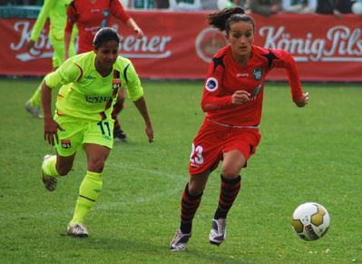 En 2009, l'OL de Cruz avait été sorti par Duisburg et Bajramaj En 2009, l'OL de Cruz avait été sorti par Duisburg et Bajramaj