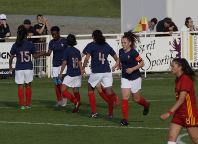 Troisième but pour Becho, meilleure buteuse du tournoi Troisième but pour Becho, meilleure buteuse du tournoi