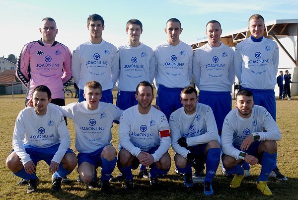 Le FC Crolles (Isère) est l'un des trente-quatre clubs sponsorisés par JOAONLINE...