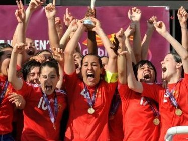 Kelly Gadea retrouve trois partenaires championnes U19 en 2010