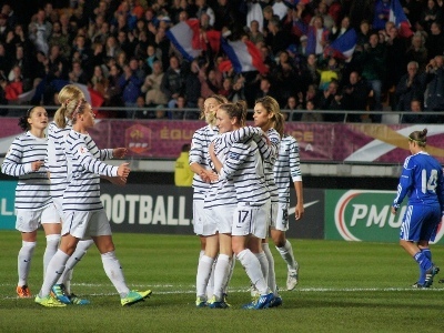 Native de l'Aube, Thiney s'offre un triplé au stade de l'Aube (photos P Blond)