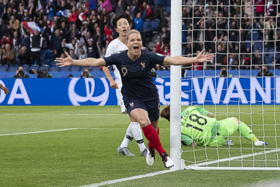 Le Sommer a ouvert le score pour la 21e fois en Bleue (photo Eric Baledent/FOF) Le Sommer a ouvert le score pour la 21e fois en Bleue (photo Eric Baledent/FOF)
