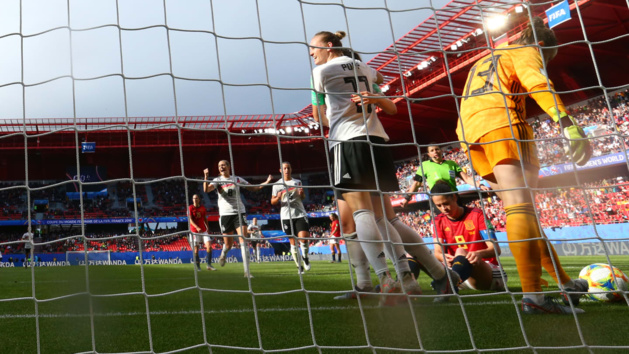 La néo Parisienne Däbritz qualifie l'Allemagne (photo FIFA.com)