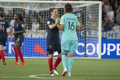 Elise Bussaglia et Sarah Bouhaddi (photo Eric Baledent) Elise Bussaglia et Sarah Bouhaddi (photo Eric Baledent)