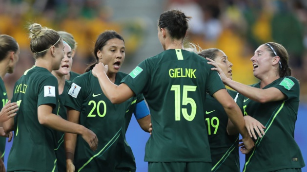 Kerr (N°20) a emmené son équipe vers les huitièmes (photo FIFA.com) Kerr (N°20) a emmené son équipe vers les huitièmes (photo FIFA.com)