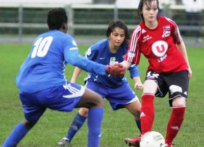 Bounouar et Soyaux n'y arrivent pas, comme face au Guingamp de Hellio (photo CL)