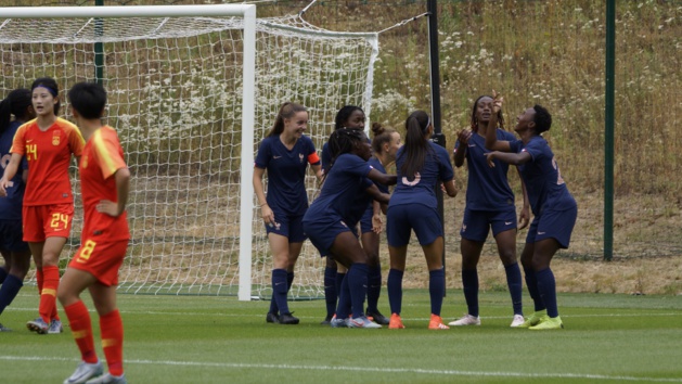 Une danse pour célébrer le seul but du match Une danse pour célébrer le seul but du match