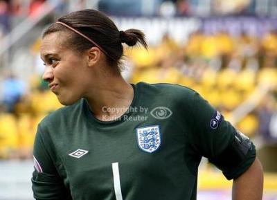D1 - La gardienne Rebecca SPENCER (Arsenal) rejoint SOYAUX D1 - La gardienne Rebecca SPENCER (Arsenal) rejoint SOYAUX