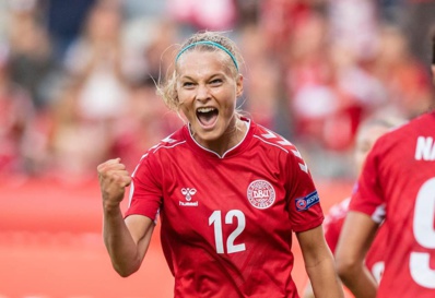 La joie de Larsen, auteure d'un doublé La joie de Larsen, auteure d'un doublé