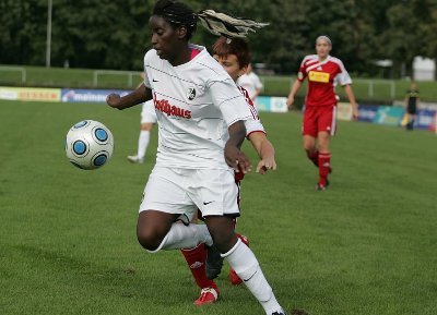 Marina Makanza dispute sa 2e saison en Allemagne (photo fansoccer)