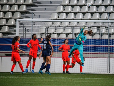 Envolée d'Endler devant son but (photo PSG)