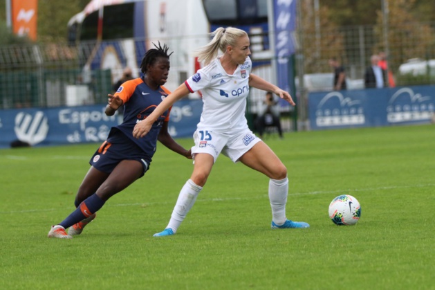 Greenwood récupère devant Mondésir (photo MHSC) Greenwood récupère devant Mondésir (photo MHSC)