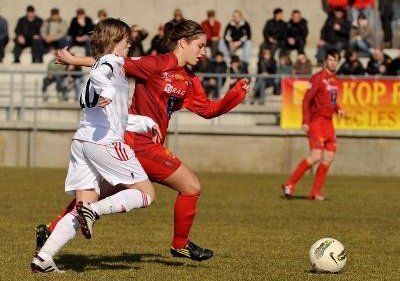 Julie Morel à gauche a inscrit un but précieux (photo DDM)