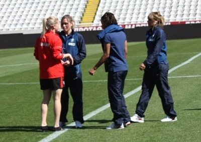 Dickenmann retrouvera ses partenaires de Lyon comme l'an passé sur la pelouse de Nicosie (photo S Duret)