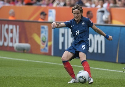 Sonia Bompastor se souviendra longtemps de ce match contre l'Angleterre (Photo : Eric Baledent)