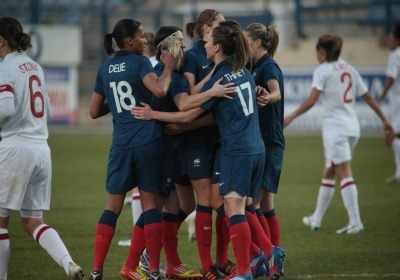 La joie des Bleues après l'ouverture du score de Louisa Necib (Photo : Antonio Mesa - fff.fr) La joie des Bleues après l'ouverture du score de Louisa Necib (Photo : Antonio Mesa - fff.fr)