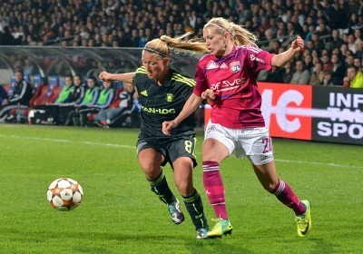 Lara Dickenmann a inscrit son second but hier en Ligue des Champions Lara Dickenmann a inscrit son second but hier en Ligue des Champions