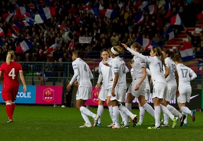Les Bleues ont été soutenu par un nombreux public (photo William Morice/LMP)) Les Bleues ont été soutenu par un nombreux public (photo William Morice/LMP))