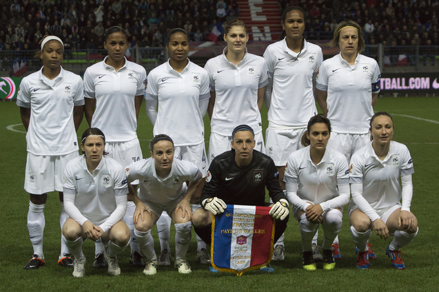 FRANCE - Elodie THOMIS se "réGalles" FRANCE - Elodie THOMIS se "réGalles"