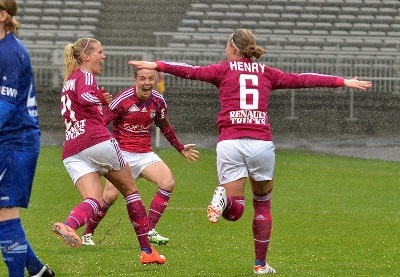 Amandine Henry et l'OL s'envolent vers leur 3e finale (photo Alexandre Ortega)