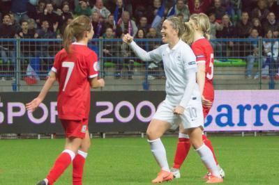 Camille Abily et les Bleues joueront leur premier J.O cet été (Photo : LMP)