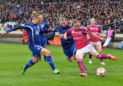 Après Potsam, Abily et l'OL s'attaquent à Francfort (Photo : Alexandre Ortega)